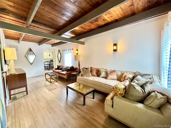 Sag Harbor, NY 11963,1350 Brick Kiln RD