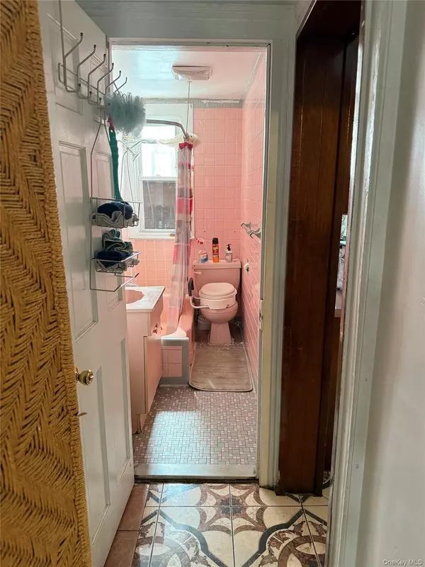 Brooklyn, NY 11208,796 Lincoln AVE