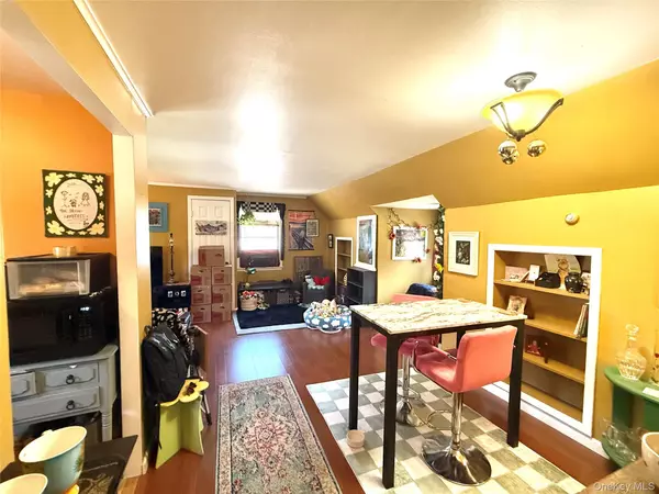 Yonkers, NY 10703,195 Clunie AVE #2