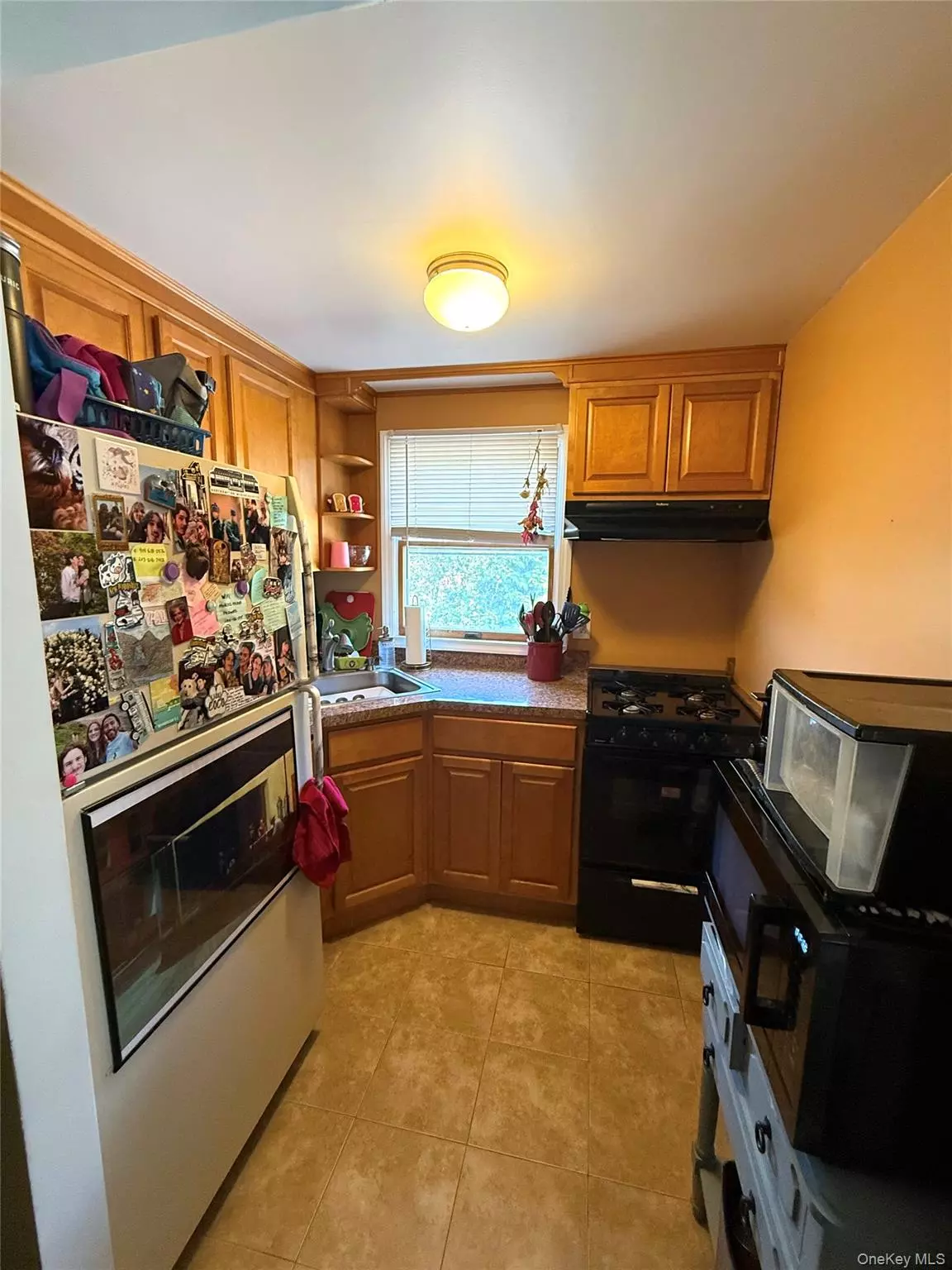 Yonkers, NY 10703,195 Clunie AVE #2
