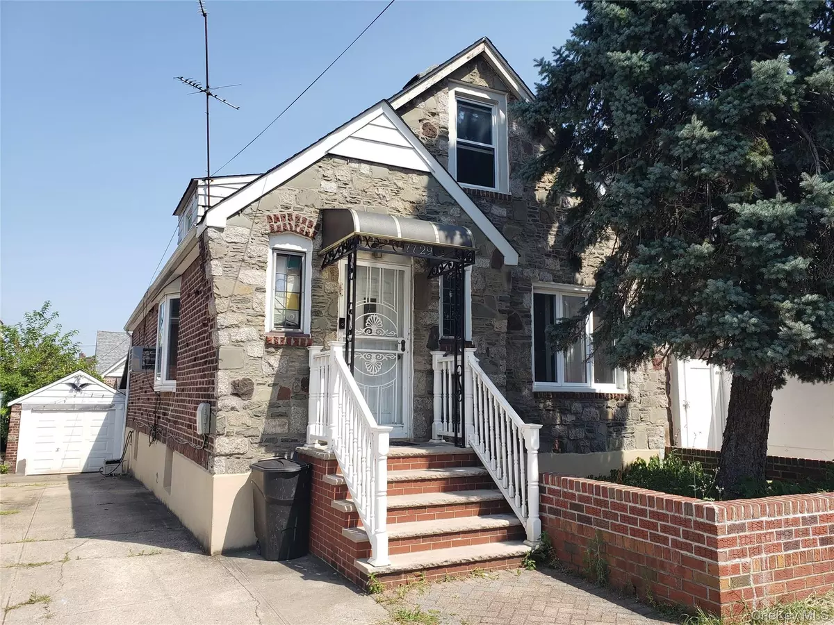 Glendale, NY 11385,77-29 80th ST