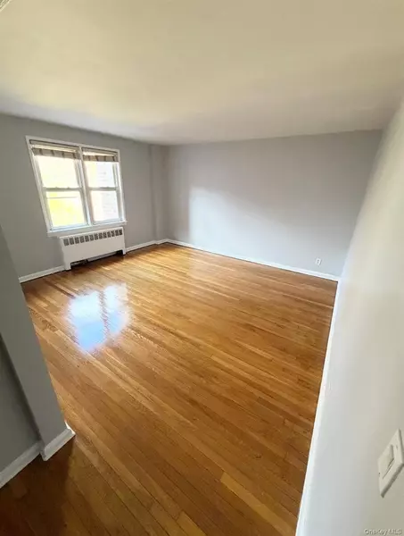 1537 Central Park AVE ##E8, Yonkers, NY 10710