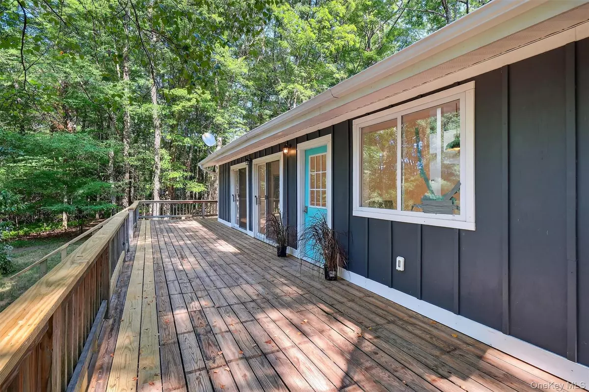 Kerhonkson, NY 12446,42 Markle RD