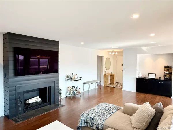 400 High Point DR #PH10,  Hartsdale,  NY 10530