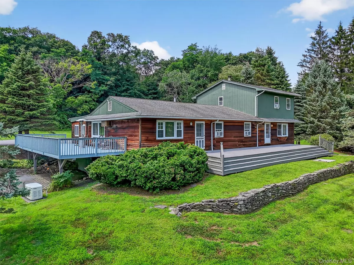 Highland, NY 12528,258 Martin AVE