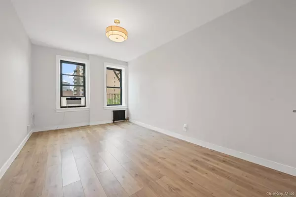 136-05 Sanford Ave Sanford Ave #4, Flushing, NY 11355