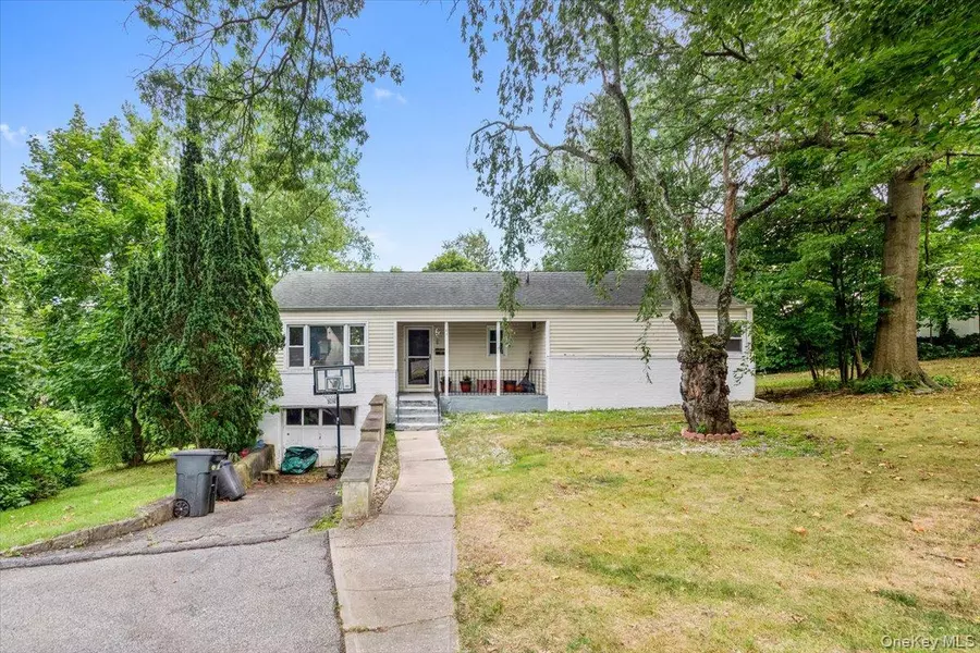 101 Cresthill RD, Yonkers, NY 10710