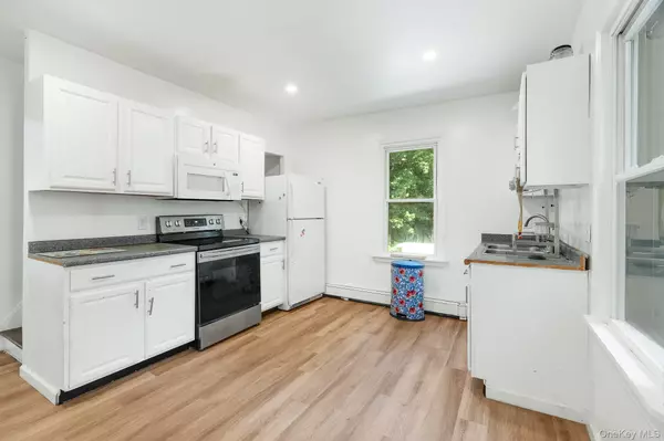 Poughkeepsie, NY 12603,115 Fulton AVE