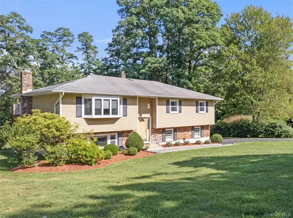 2862 Mead ST, Yorktown Heights, NY 10598