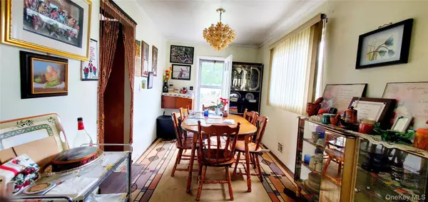 Jamaica, NY 11433,10949 176th ST