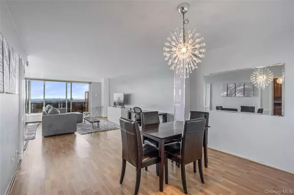 Forest Hills, NY 11375,110-11 Queens BLVD #30N