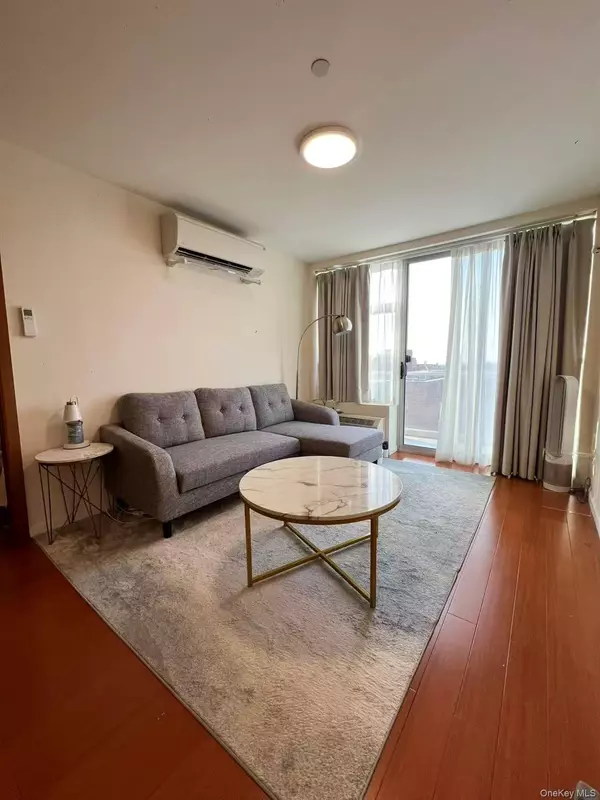 Flushing, NY 11355,144-69 Barclay AVE #7C