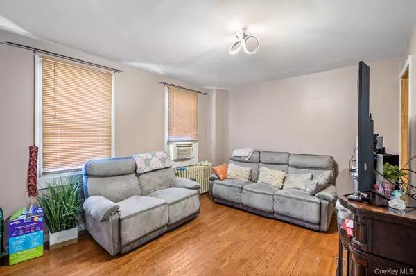 Newburgh, NY 12550,116 W Parmenter ST