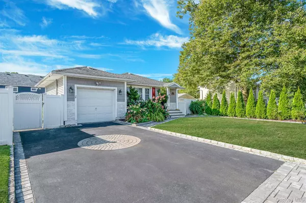 West Babylon, NY 11704,1537 1st ST