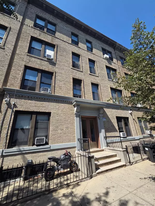 Ridgewood, NY 11385,6119 Madison ST