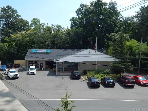 39 Western HWY, West Nyack, NY 10994