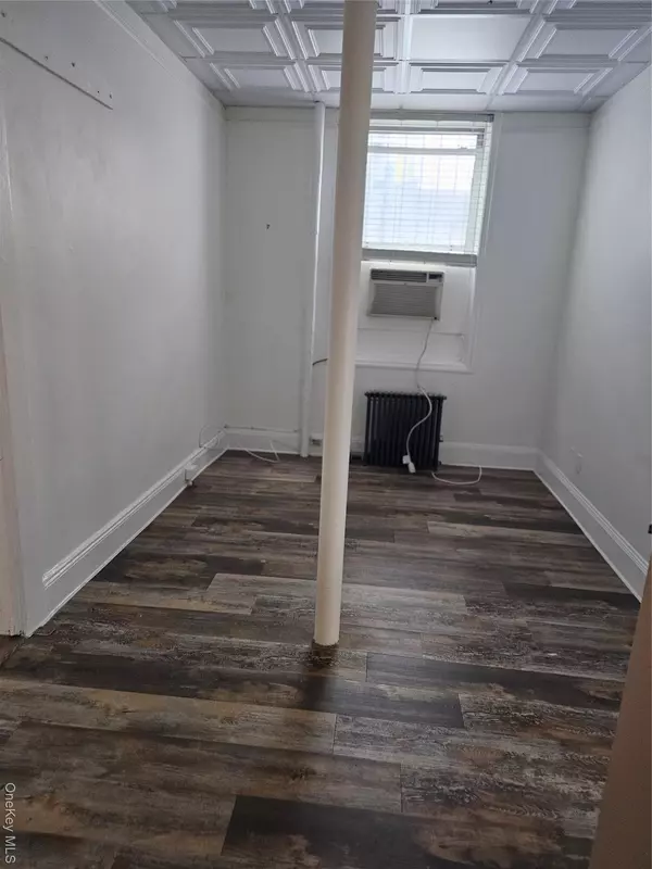 Larchmont, NY 10538,2094 Boston Post RD #96