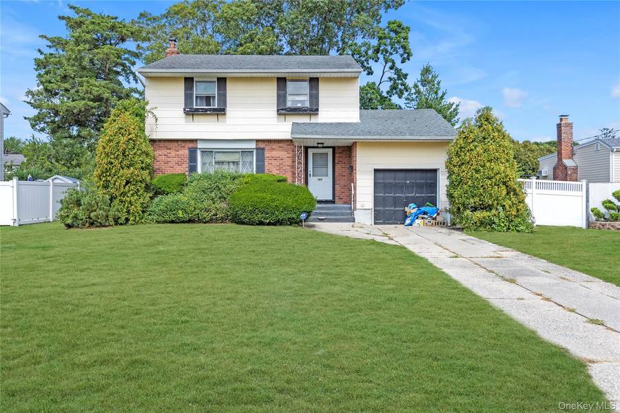 165 Country Village Lane, East Islip, NY 11730