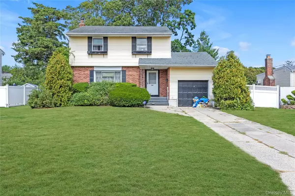 165 Country Village Lane, East Islip, NY 11730