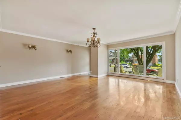 Bronx, NY 10465,3199 Tierney PL