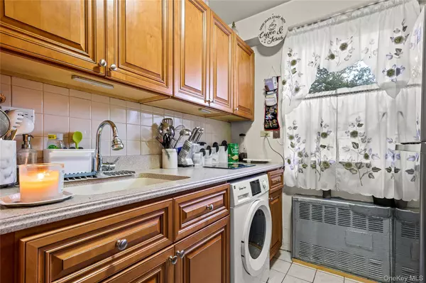 Brooklyn, NY 11207,12399 Flatlands AVE #1L