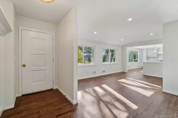 Yorktown Heights, NY 10598,3465 Curry ST