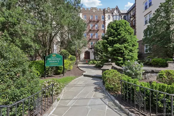 Yonkers, NY 10708,1470 Midland AVE #1-O