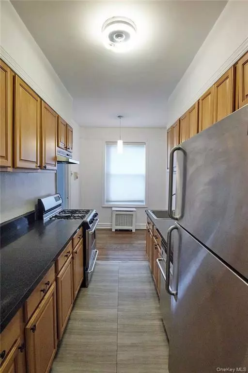 Yonkers, NY 10708,1470 Midland AVE #1-O