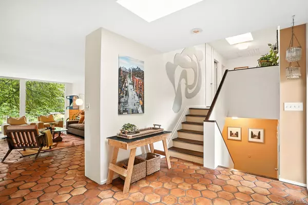 Briarcliff Manor, NY 10510,78 Alder DR