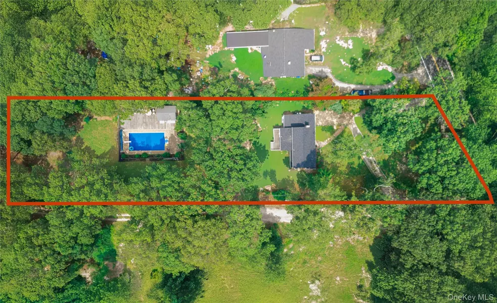 234 Pine RD, Coram, NY 11727