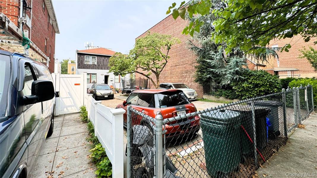 21-28 72nd ST, East Elmhurst, NY 11370