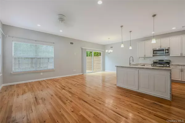 Patchogue, NY 11772,23 Terrace