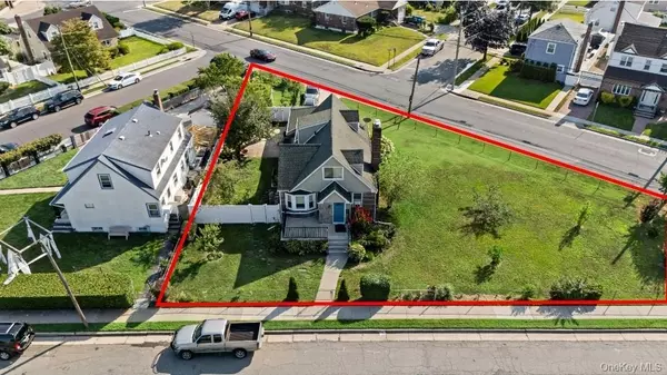 15 Page AVE, Hempstead, NY 11550