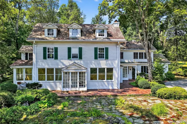 Ossining, NY 10562,433 Arcady RD