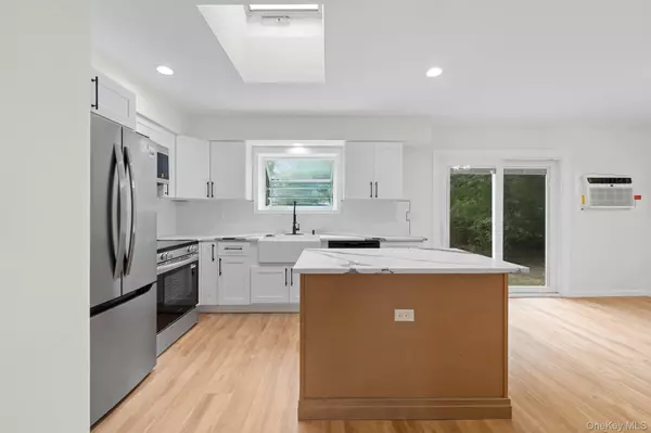 Mastic, NY 11950,24 Dover AVE