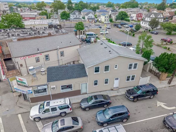 Hicksville, NY 11801,6 E Barclay ST