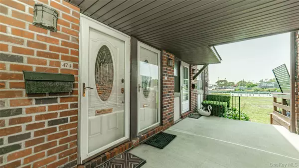 474 Mariners WAY, Copiague, NY 11726