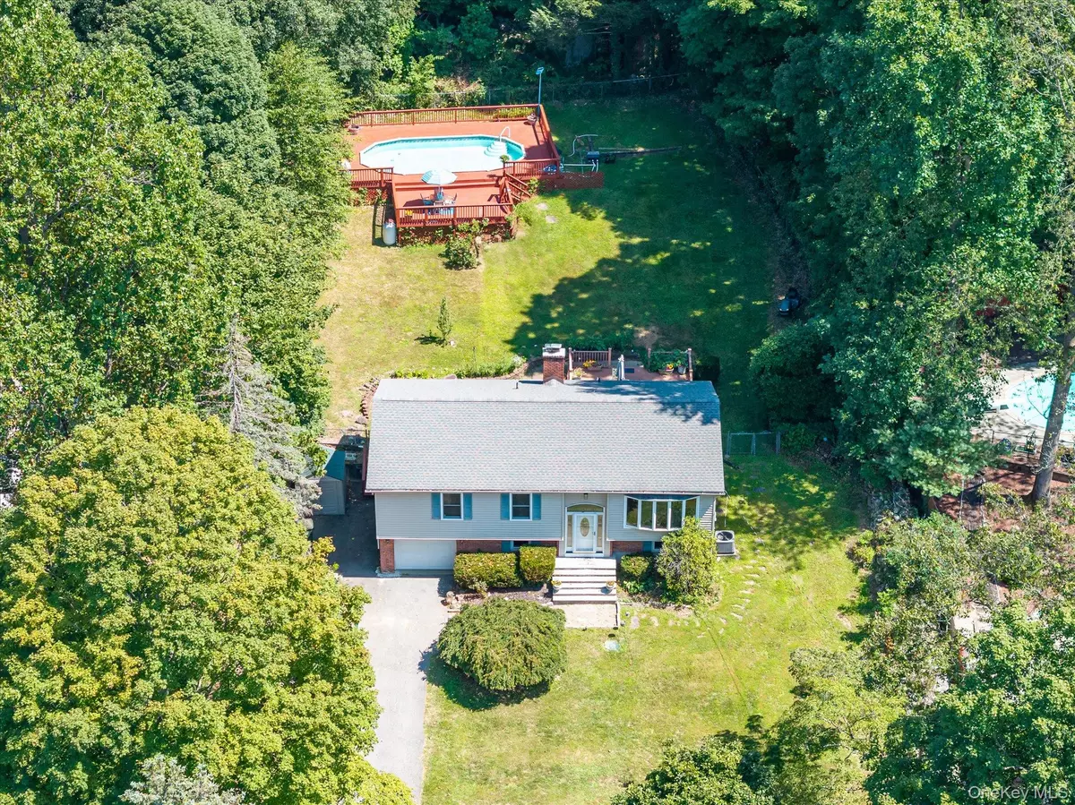 Mahopac, NY 10541,30 Steiner DR