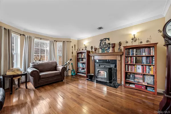 Middletown, NY 10940,88 James Clark DR