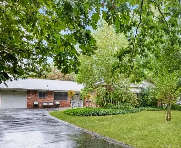 10 Ardendale RD, East Northport, NY 11731