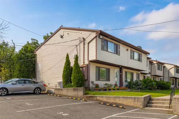 Staten Island, NY 10312,40 Raily Ct