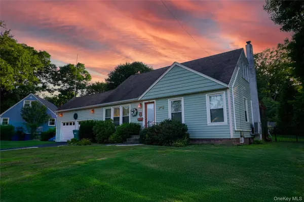 Red Hook, NY 12571,8 Willow DR