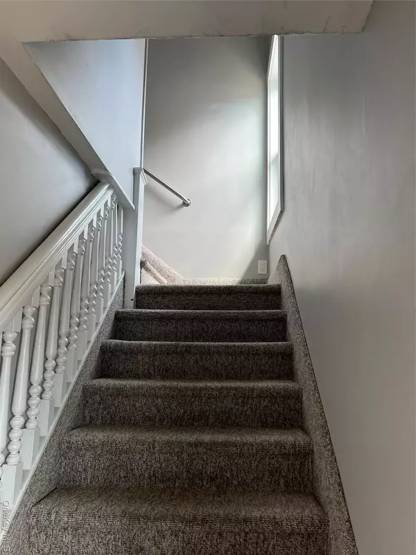 Mineola, NY 11501,172 Garfield