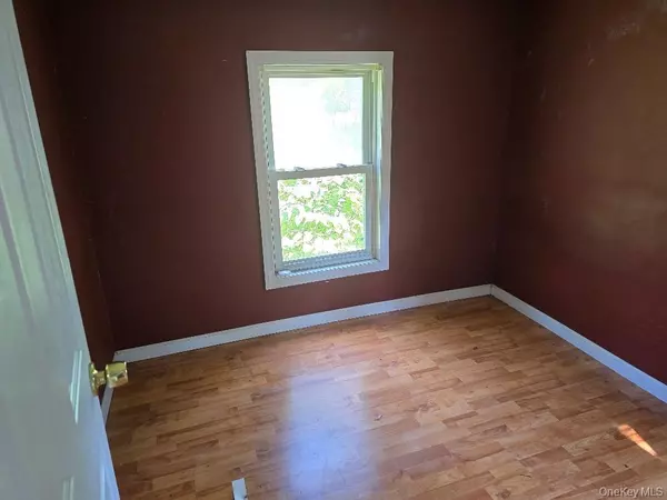 Aquebogue, NY 11931,29 Bell AVE