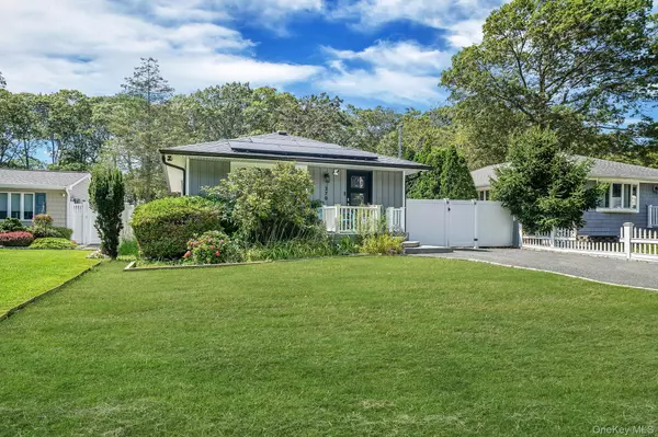 Mastic Beach, NY 11951,370 Whittier DR
