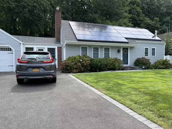 24 Waterside AVE, Northport, NY 11768