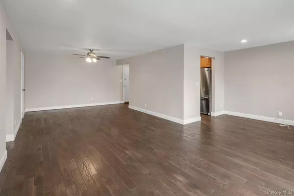 Yonkers, NY 10703,119 De Haven DR #236