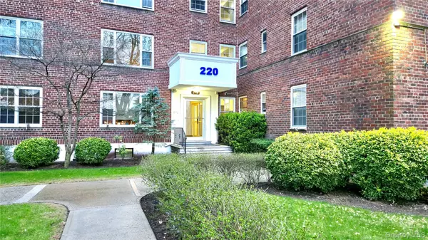 New Rochelle, NY 10805,220 Pelham RD #3L