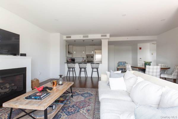 10 Byron PL #803, Larchmont, NY 10538