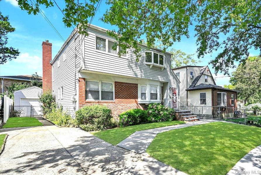 57-10 253rd ST, Little Neck, NY 11362